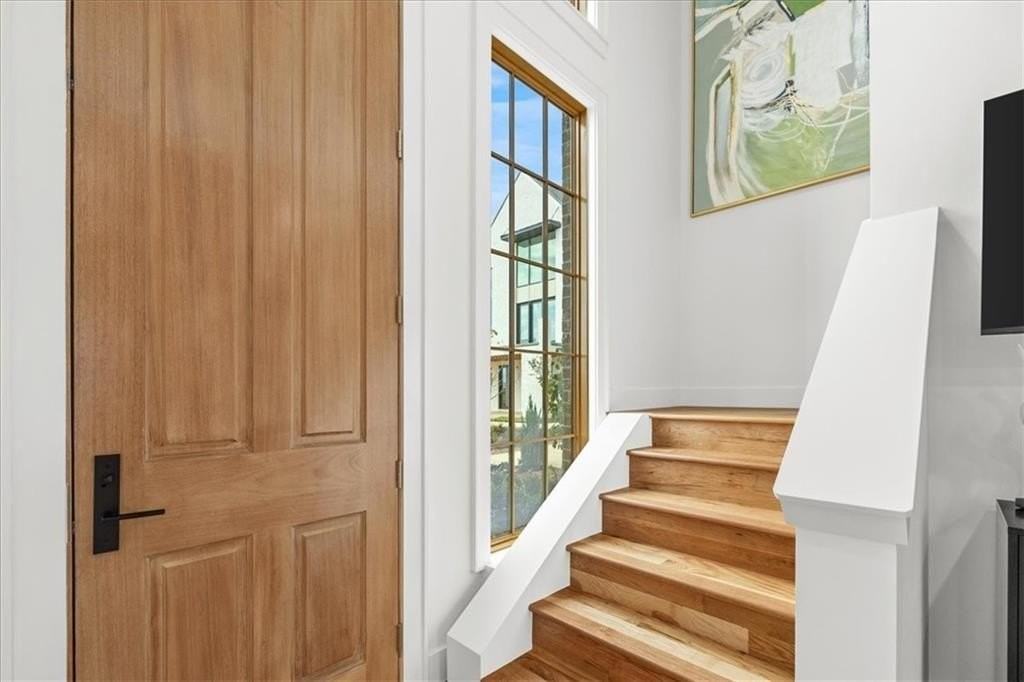 4611 S 47th St - Photo 5 of 41