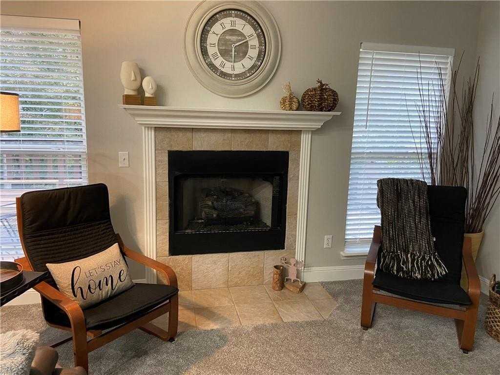 15 Rillington Dr - Photo 7 of 50