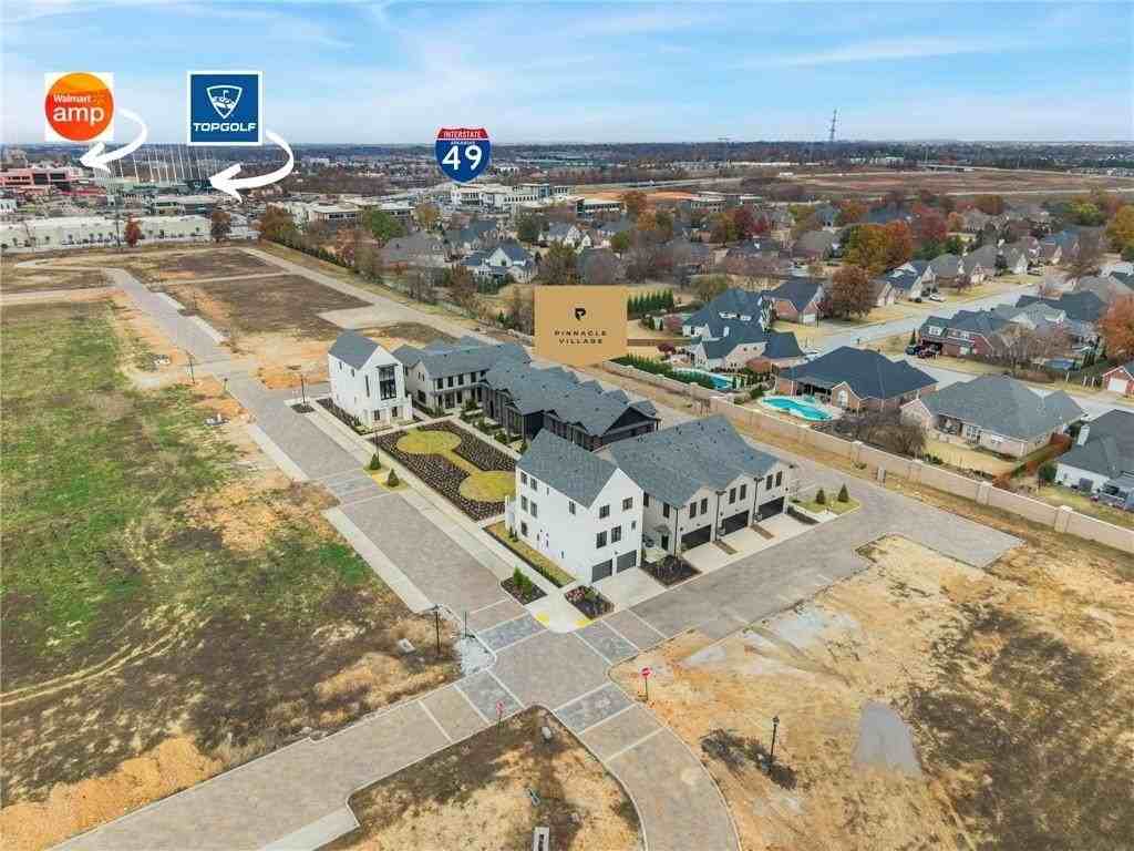 4625 S 47th St - Photo 6 of 8