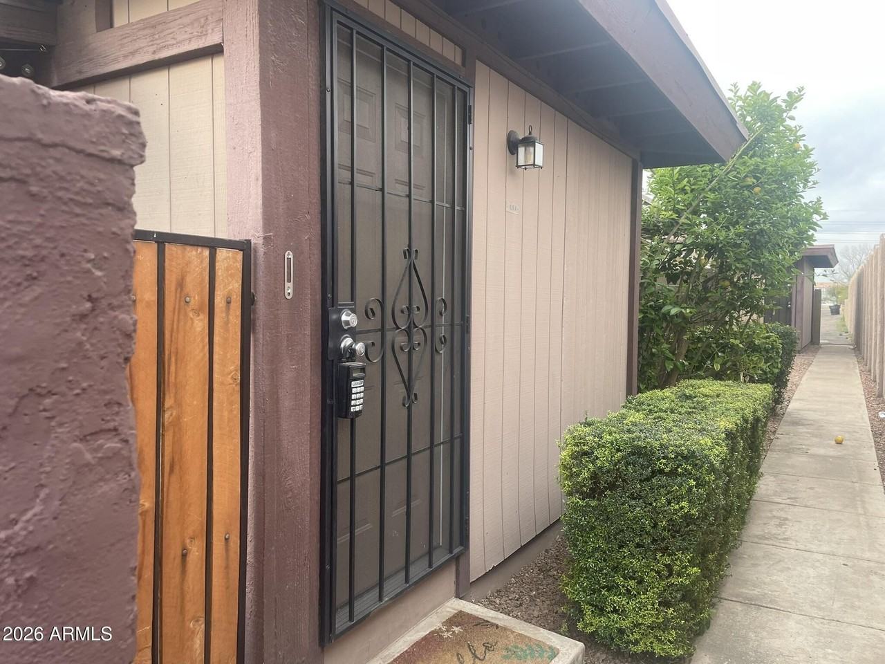 826 S Casitas Dr Apt A #A - Photo 2 of 15