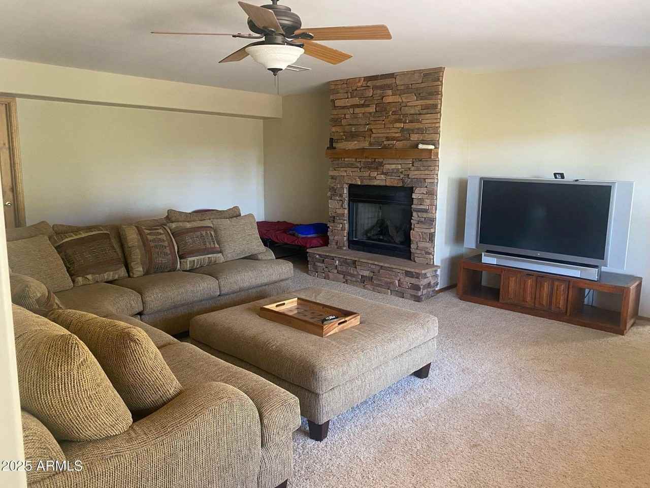 805 N Grapevine Cir - Photo 5 of 42