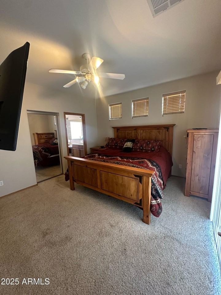 805 N Grapevine Cir - Photo 6 of 42