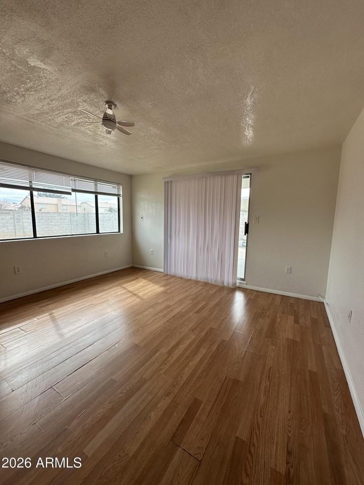 11017 W Monterosa St - Photo 7 of 17