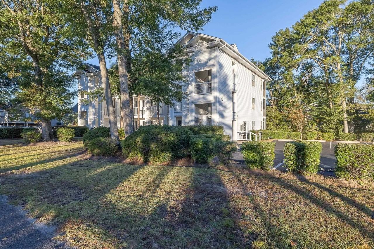 9550 Dunes Gables Dr - Photo 2 of 18