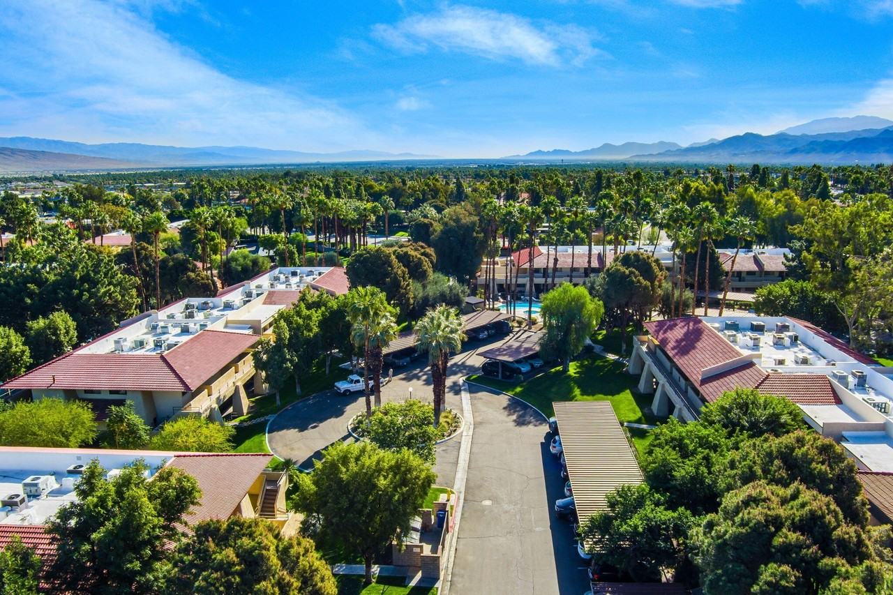 2812 N Auburn Ct Unit F207 #F207 - Photo 2 of 19