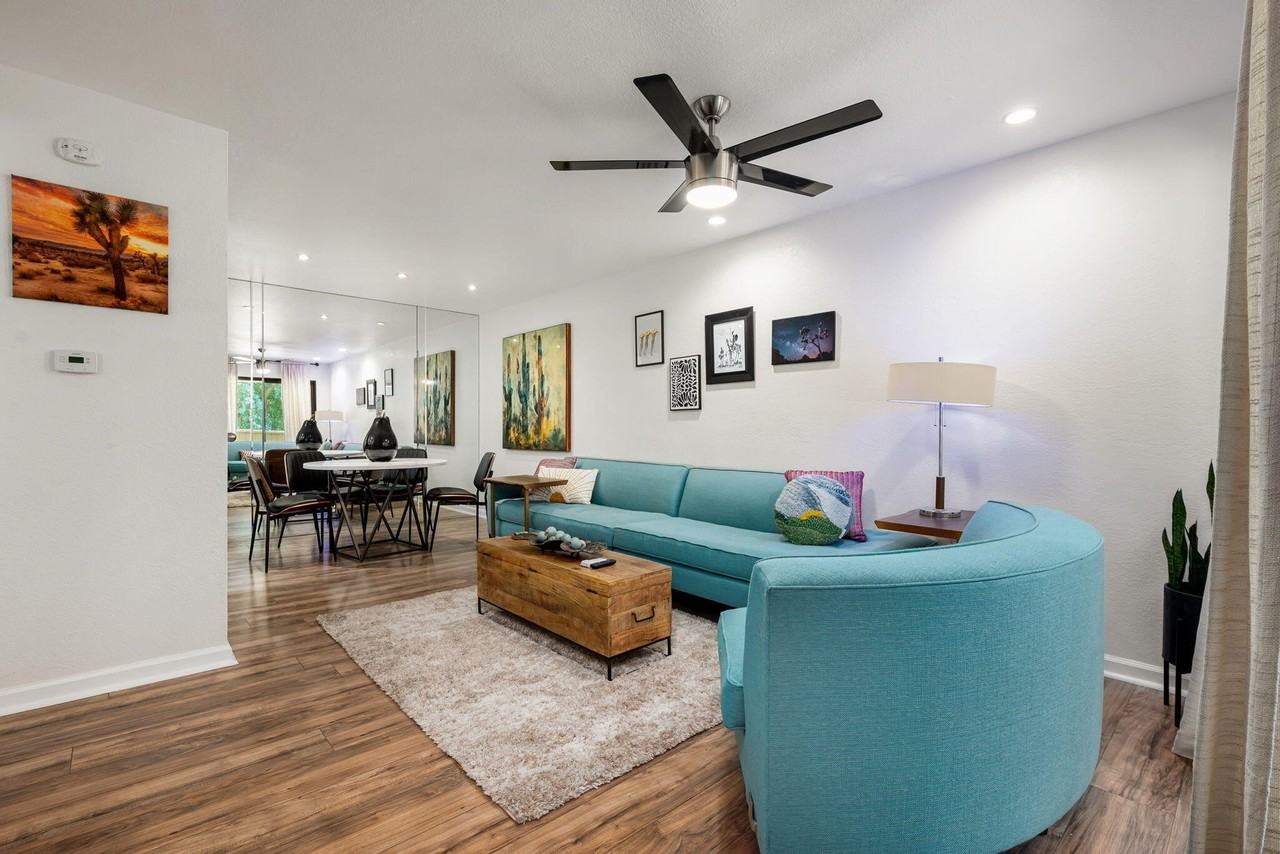 2812 N Auburn Ct Unit F207 #F207 - Photo 6 of 19