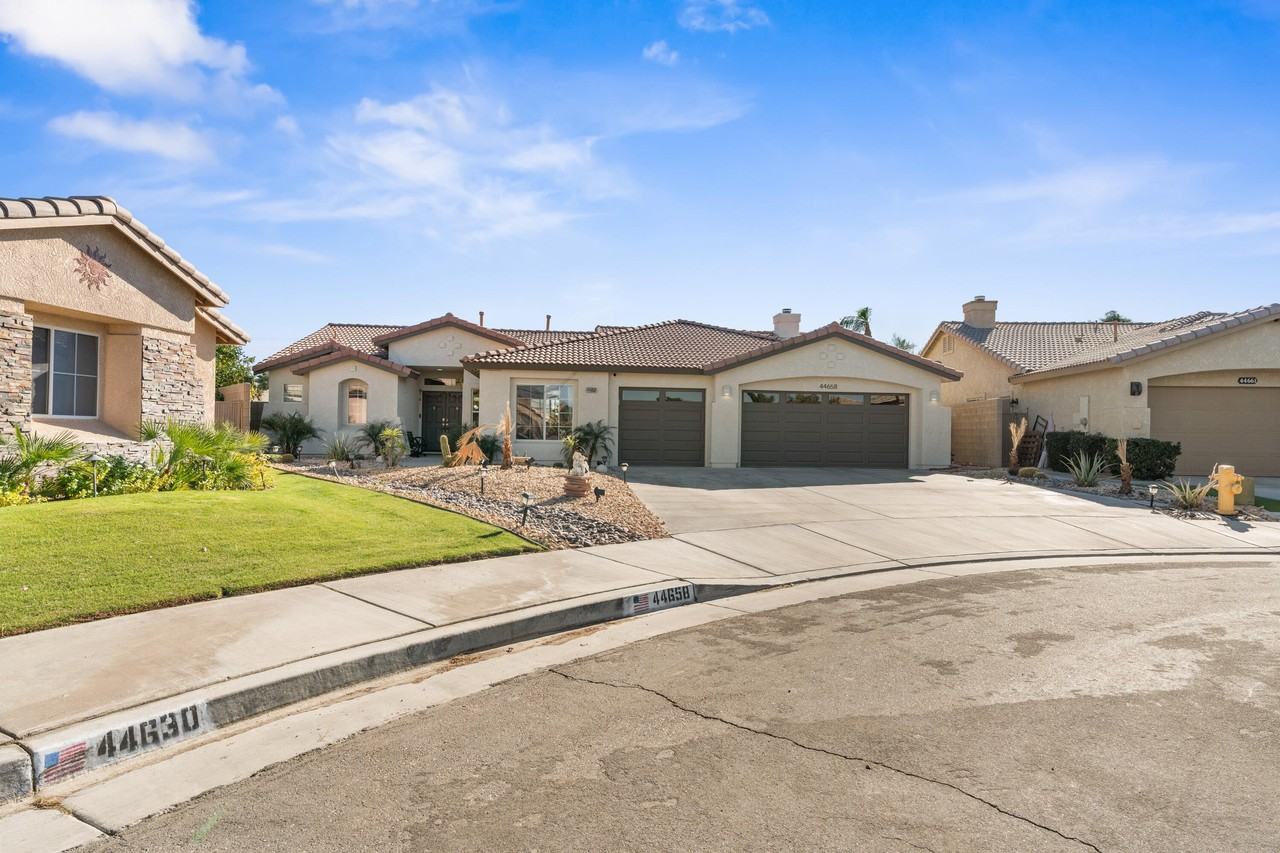 44658 Franklin Ct - Photo 2 of 22