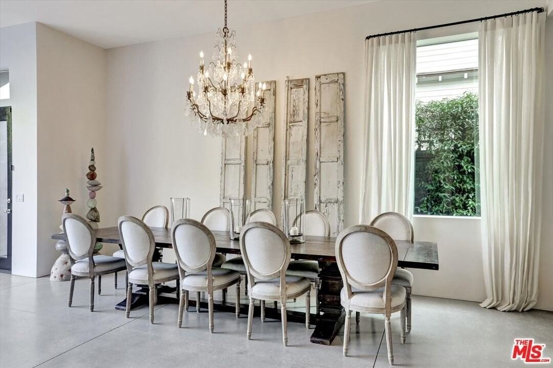 2425 Clement Ave - Photo 6 of 35