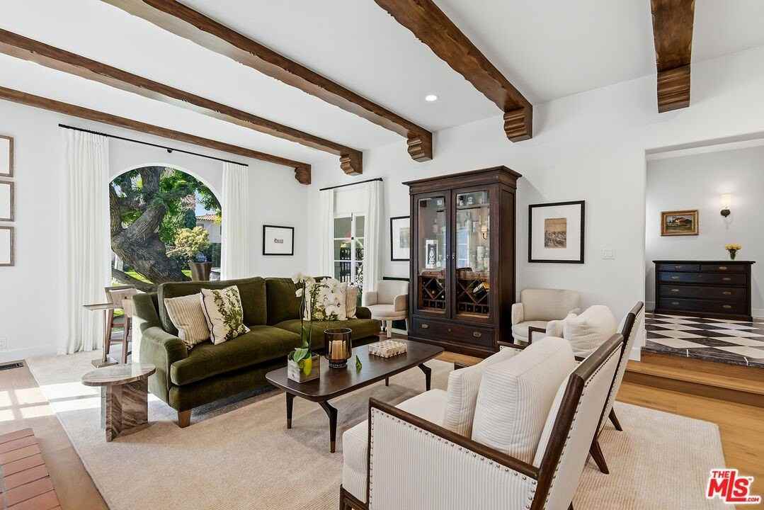 312 S Mccarty Dr - Photo 4 of 19