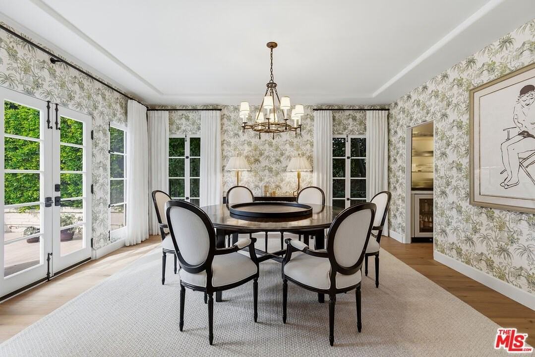 312 S Mccarty Dr - Photo 5 of 19