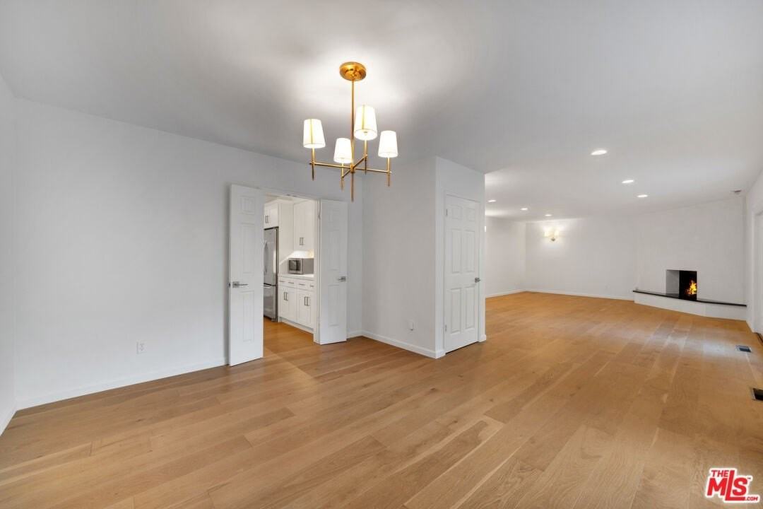 1758 Clear View Dr - Photo 7 of 33