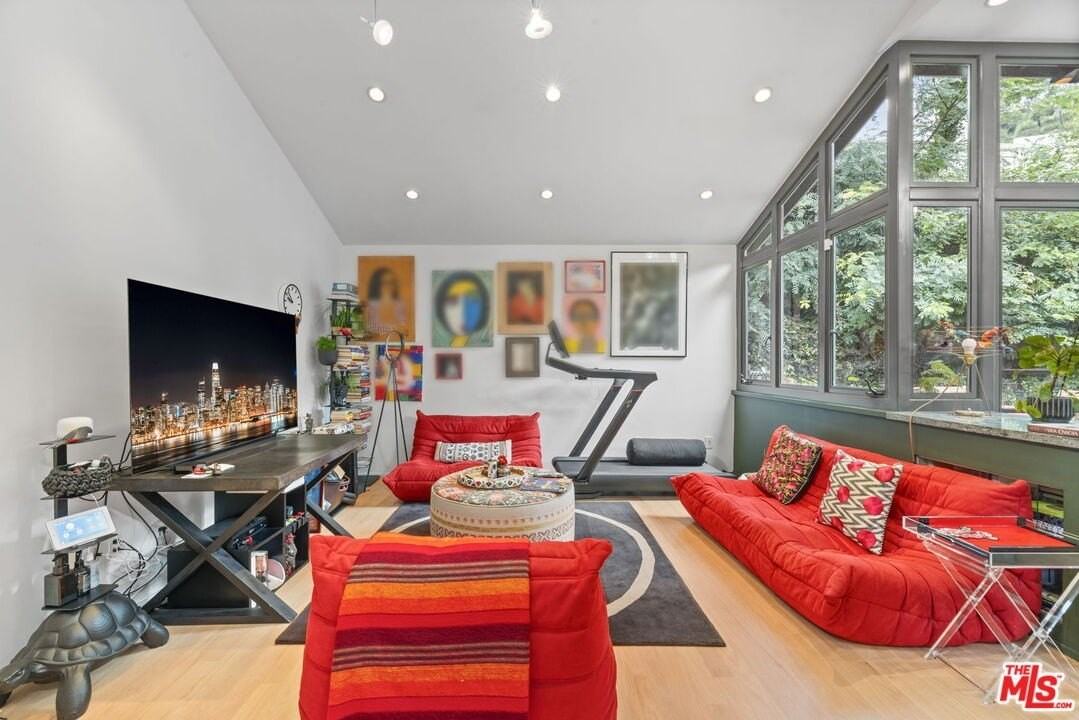 354 14th St - Photo 6 of 37