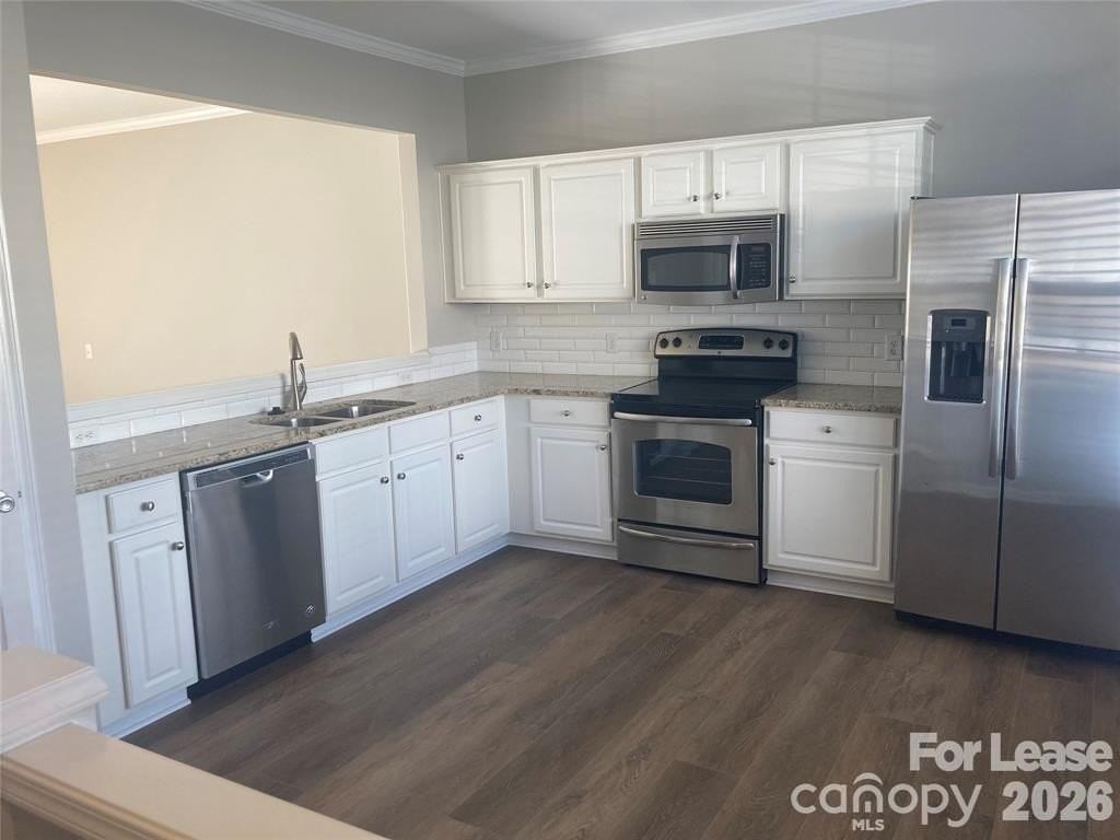 6639 Rothchild Dr - Photo 2 of 12