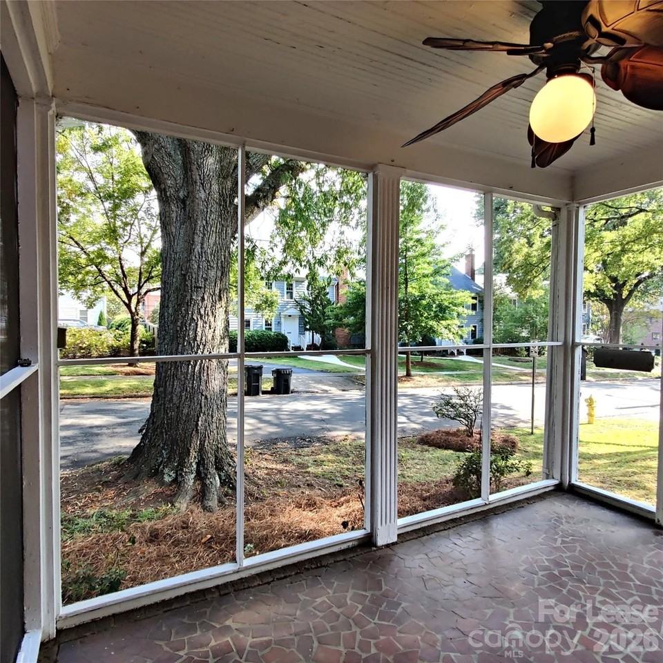 1239 E Worthington Ave - Photo 5 of 26