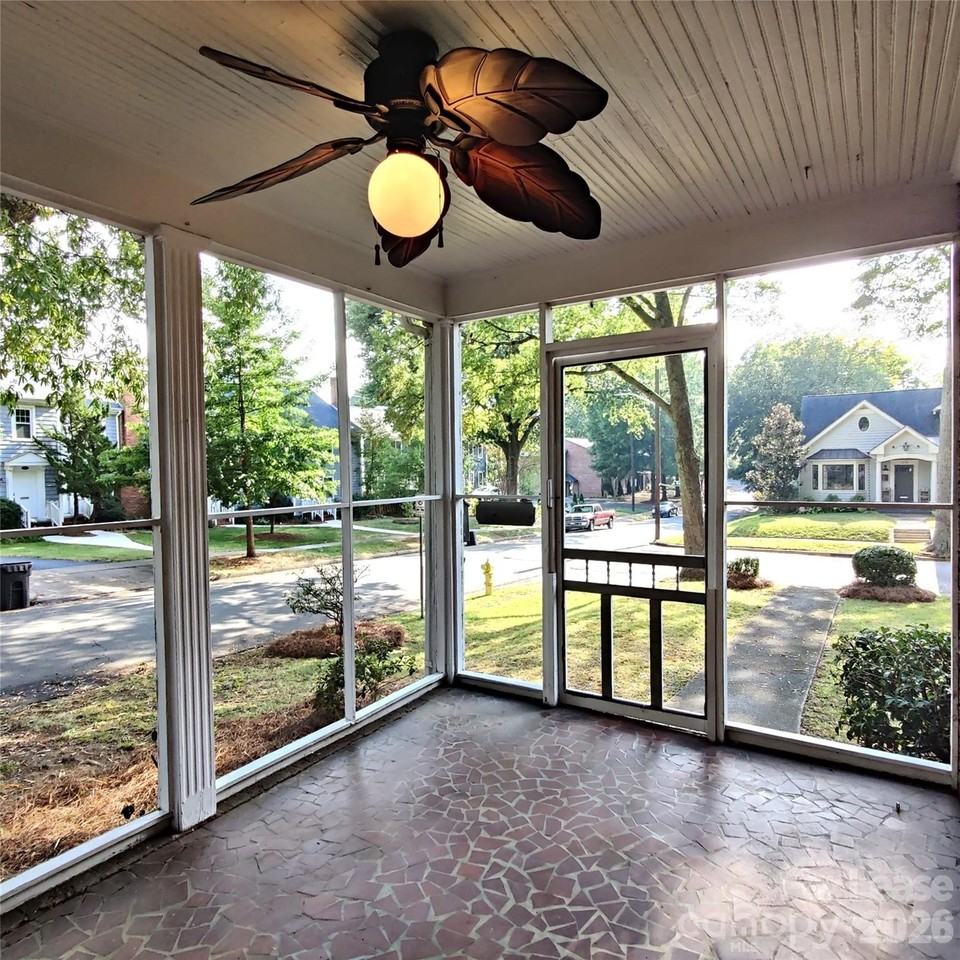 1239 E Worthington Ave - Photo 6 of 26