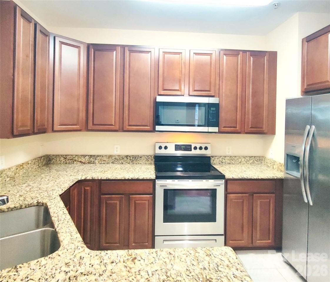 6956 Park Place Dr - Photo 2 of 31