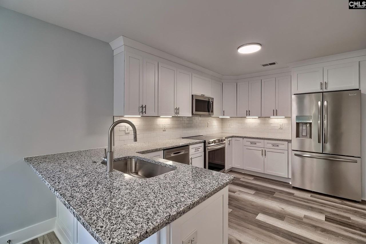 209 Lynch Ln - Photo 7 of 17