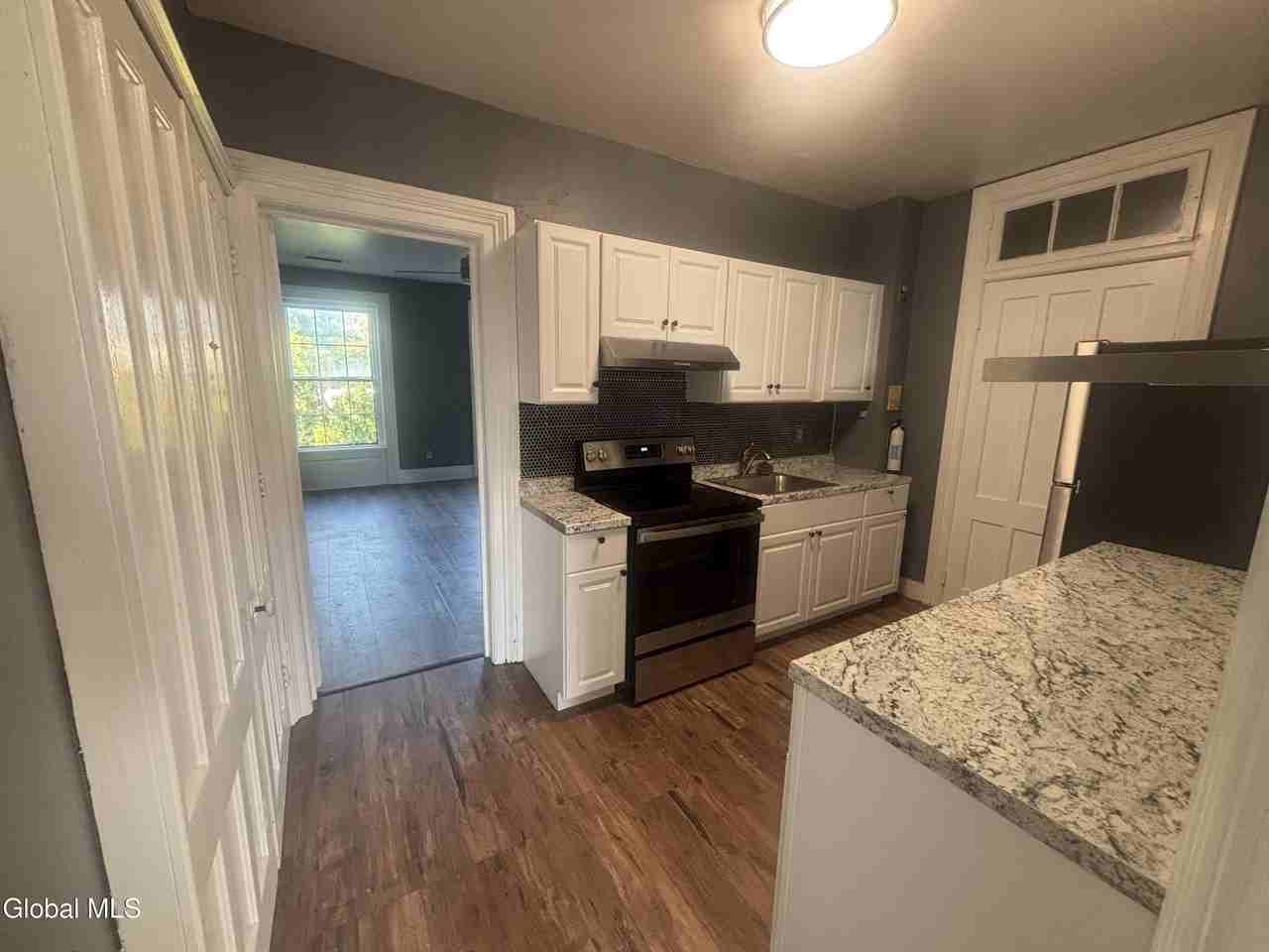 17 Ash Grove Pl Unit 4 #4 - Photo 7 of 12