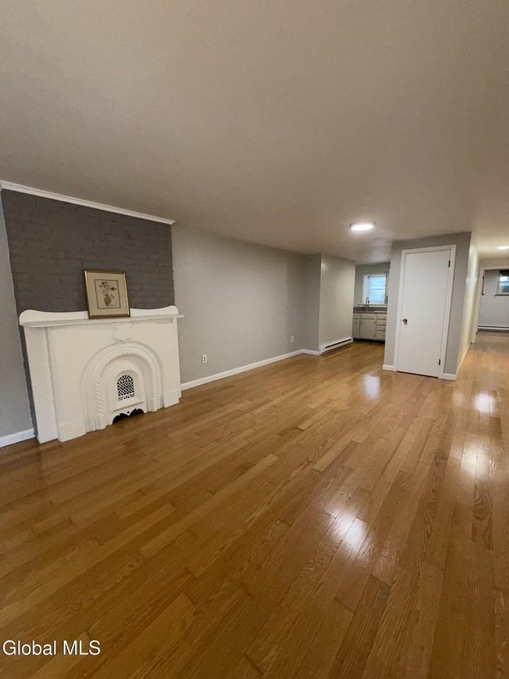 52 Elm St #BS - Photo 5 of 14