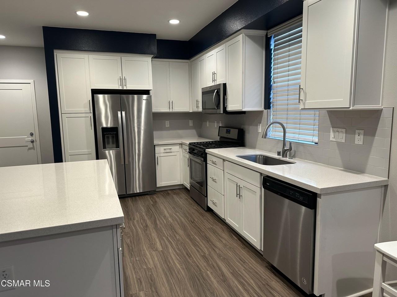 139 Farmhouse Dr Unit 6 #6 - Photo 5 of 36