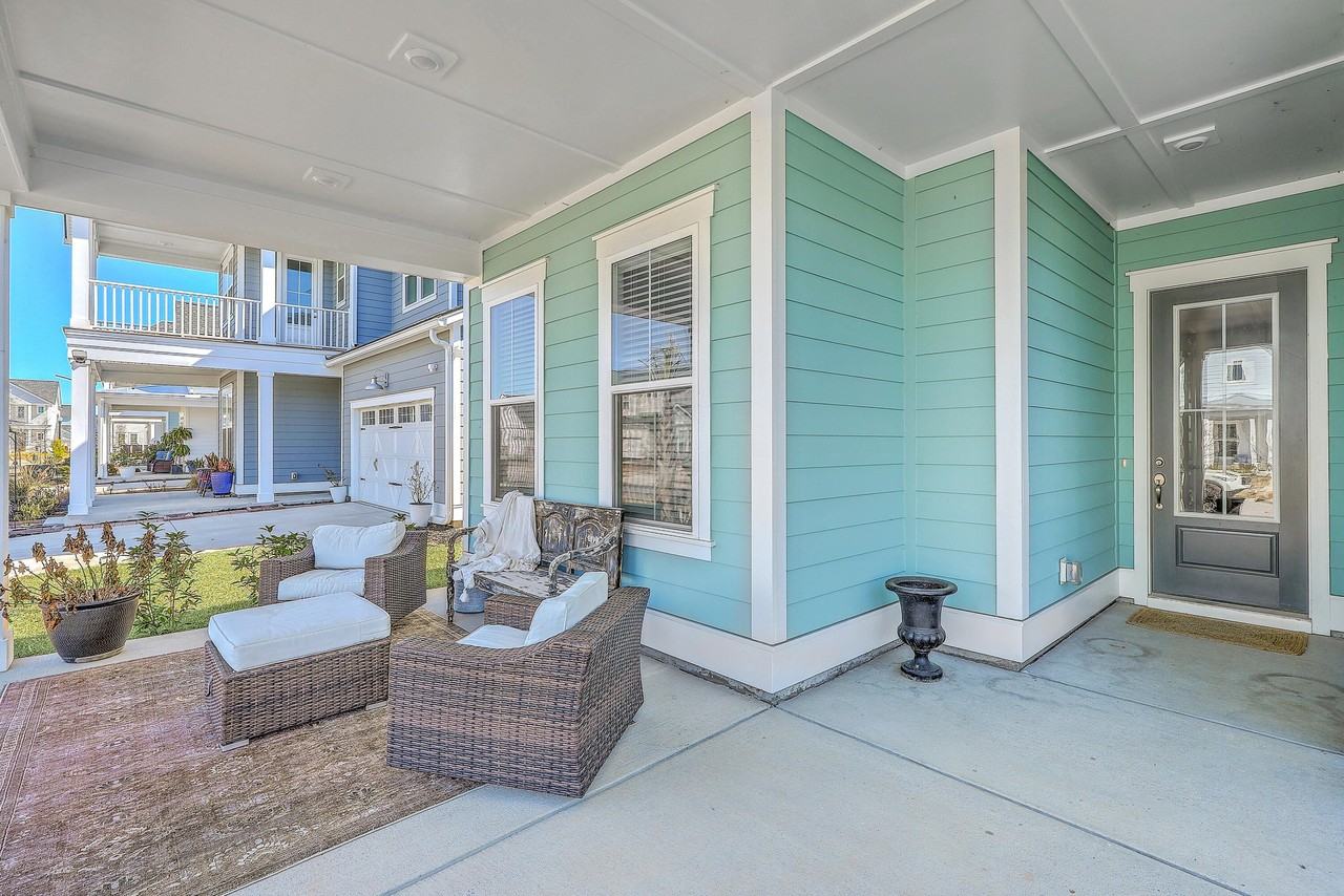 192 Steepbrook Dr - Photo 3 of 25