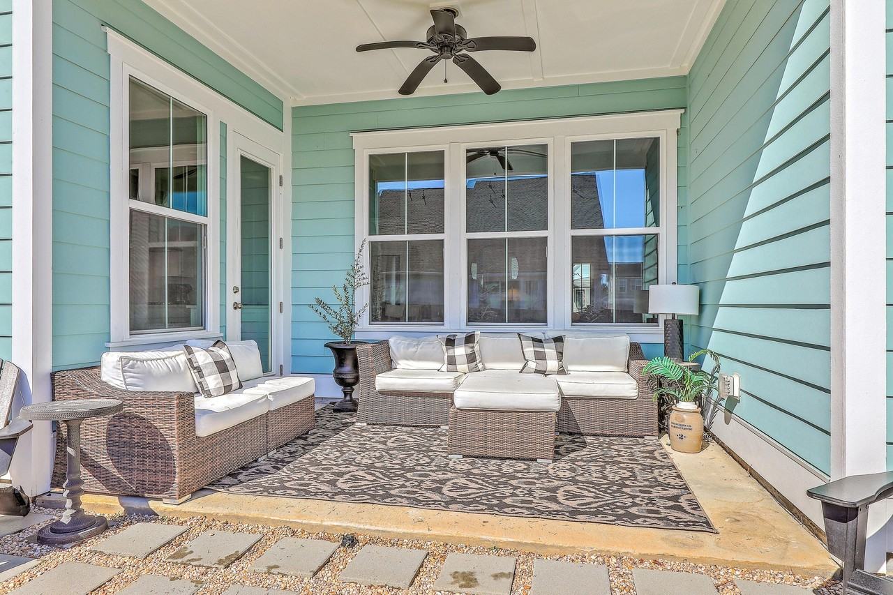 192 Steepbrook Dr - Photo 4 of 25