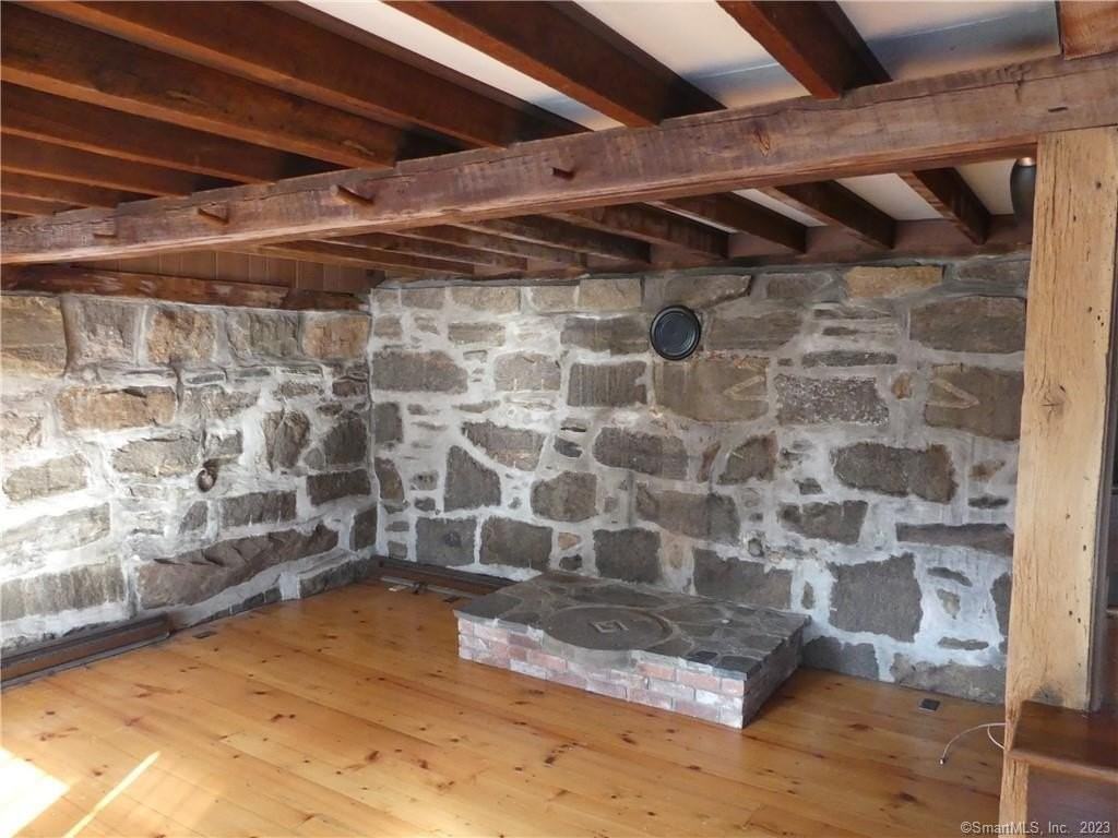 82 River Rd - Photo 4 of 21