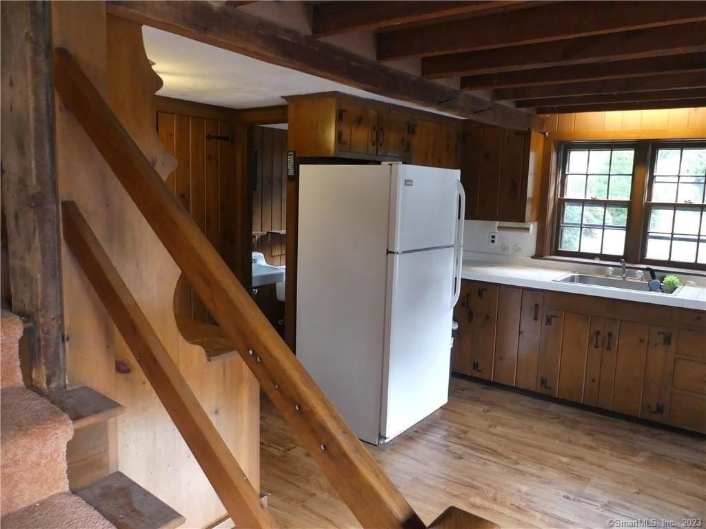 82 River Rd - Photo 6 of 21