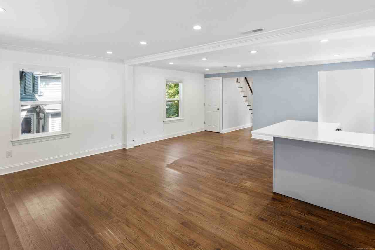 47 Riverside Ave - Photo 3 of 19