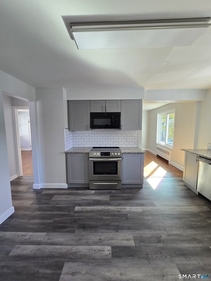 508 Garfield Ave - Photo 4 of 22