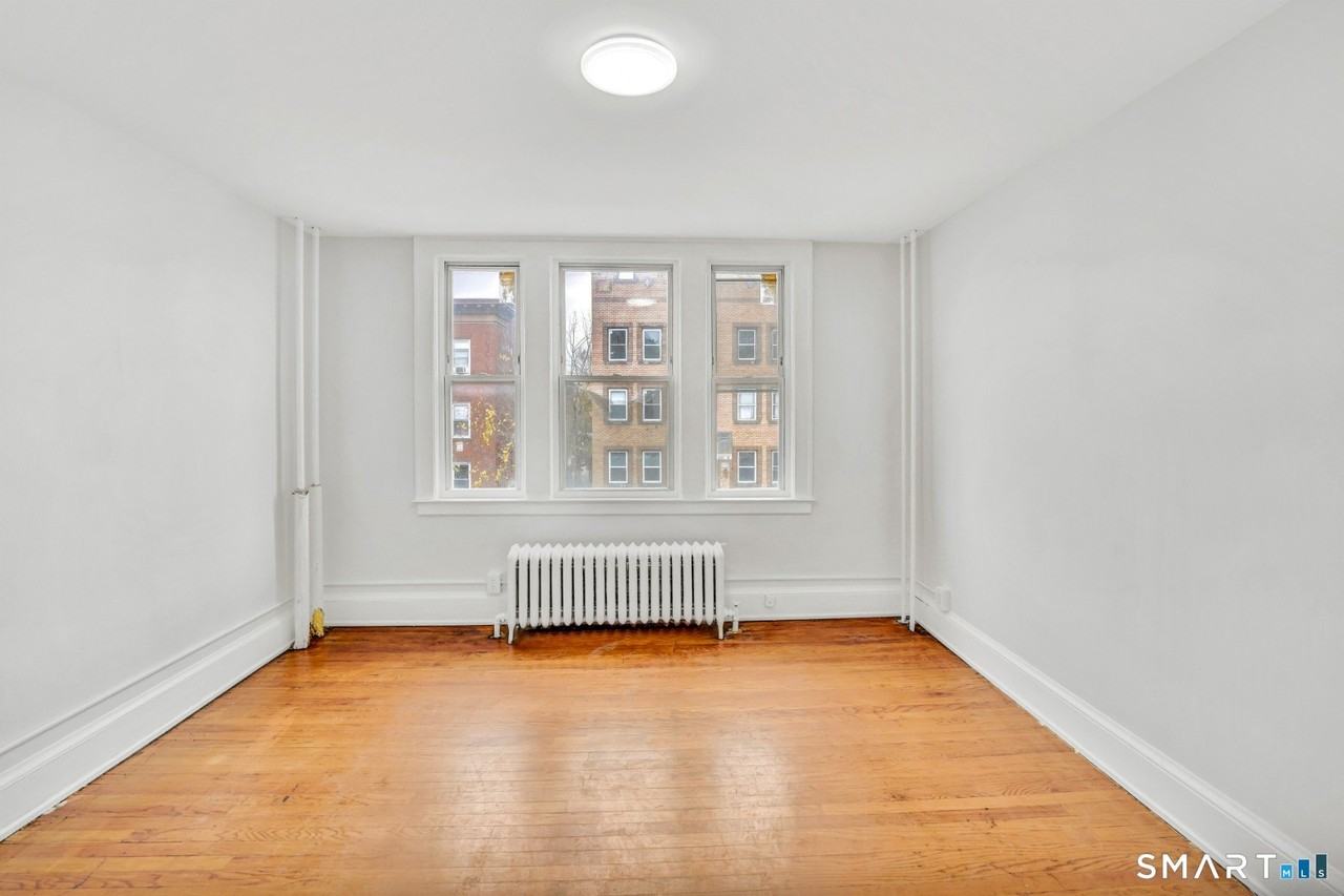 31 Cossett St Apt 2 #2 - Photo 6 of 7