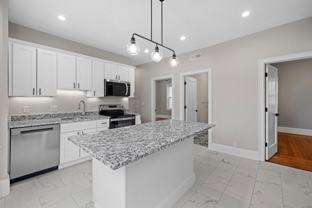 921-923 E Broadway 2 - Photo 1 of 1