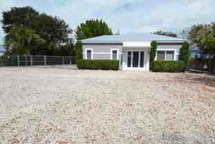 2 Abaco Rd - Photo 1 of 1