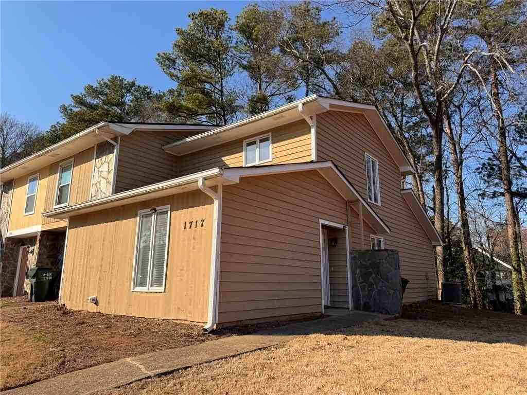 1717 Wynndowne Trl Se - Photo 2 of 36