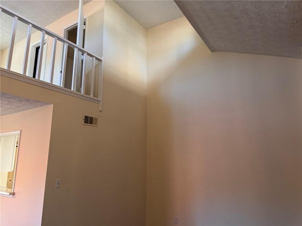 1717 Wynndowne Trl Se - Photo 6 of 36