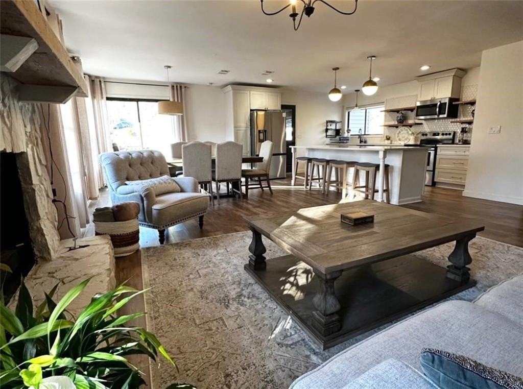 2967 Harold Dean Dr - Photo 4 of 23