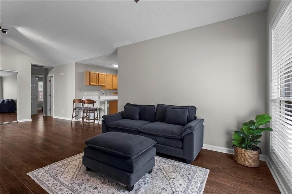 13426 Aventide Ln - Photo 5 of 25