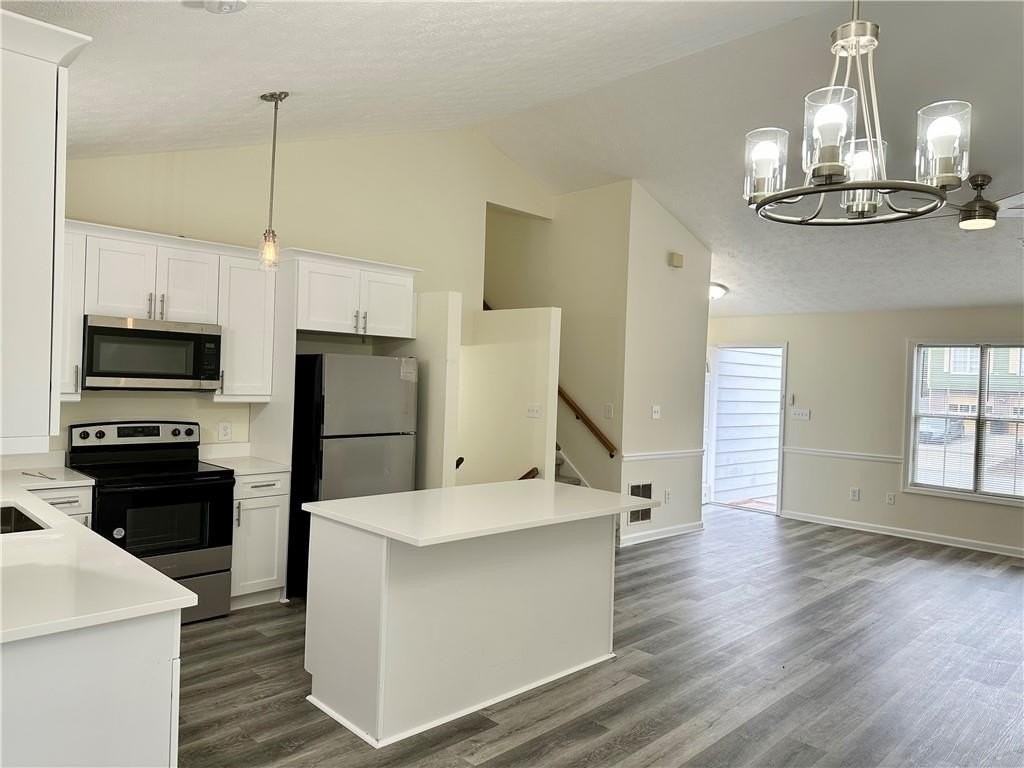 60 Bacchus Dr - Photo 2 of 16