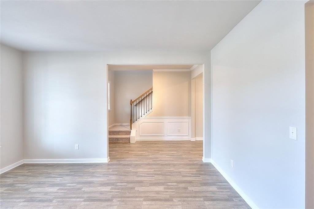 4314 Woodsley Pl - Photo 4 of 27