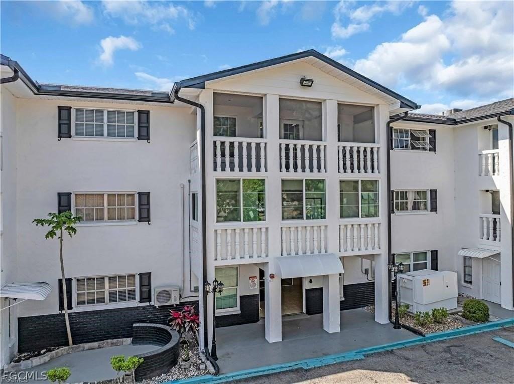 3704 Broadway Apt 112 #112 - Photo 2 of 31