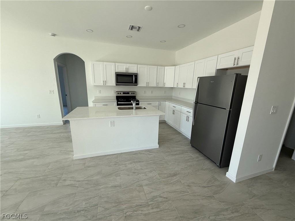 3005 31st St W - Photo 6 of 43