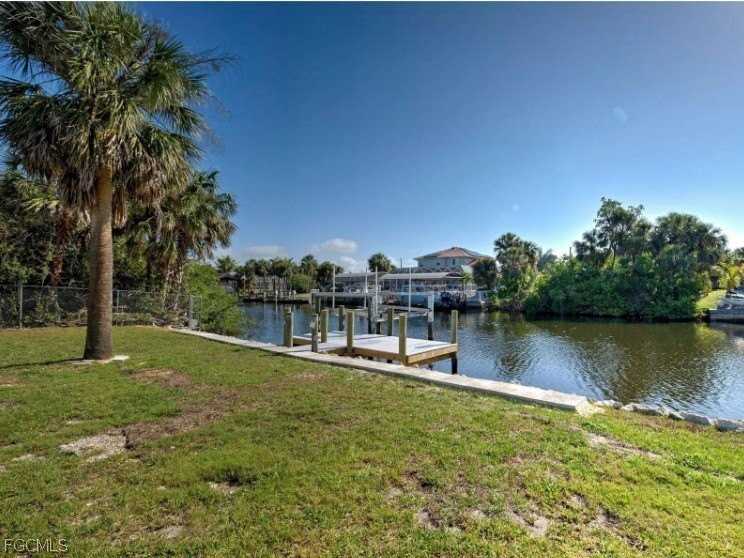 4342 Ewing Cir - Photo 6 of 28