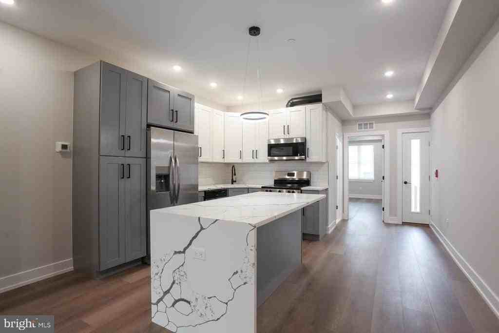 3849 Fairmount Ave #1