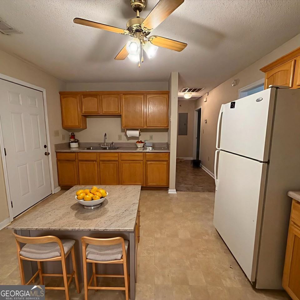 1207 Edna Pl - Photo 5 of 6