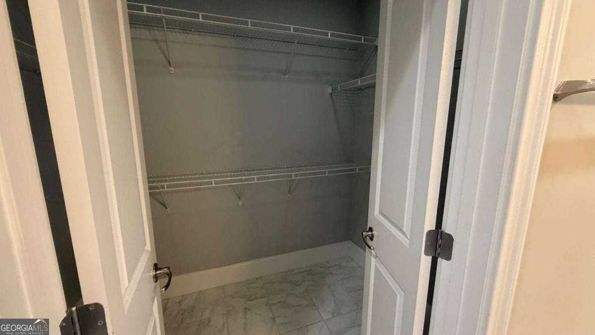 2255 Peachtree Rd Ne Unit 525 #525 - Photo 5 of 15