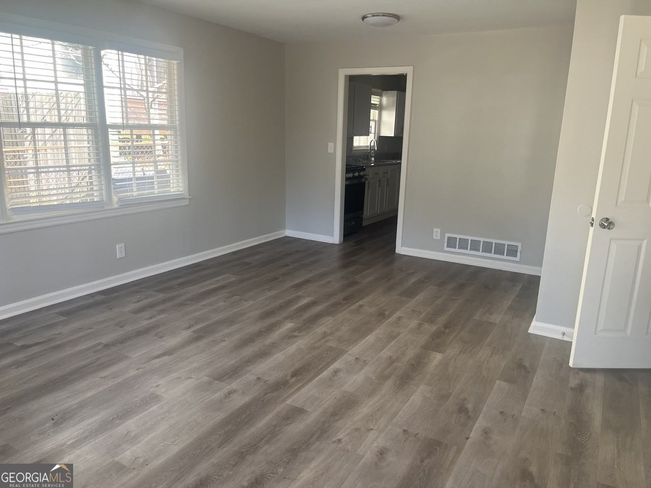 1262 Lorenzo Dr Sw - Photo 3 of 8