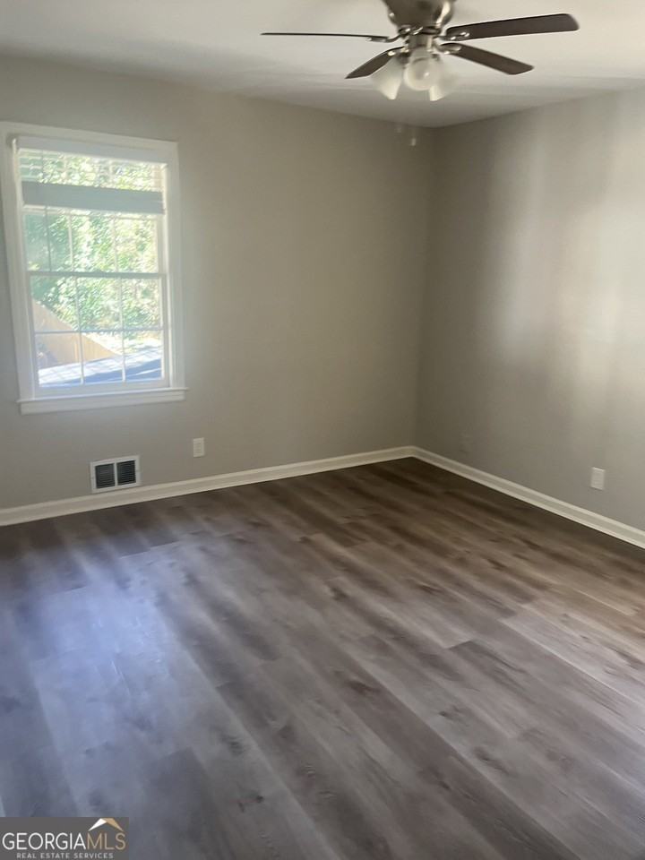 1262 Lorenzo Dr Sw - Photo 5 of 8