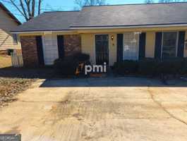 featured image of 102 Peachtree Ct