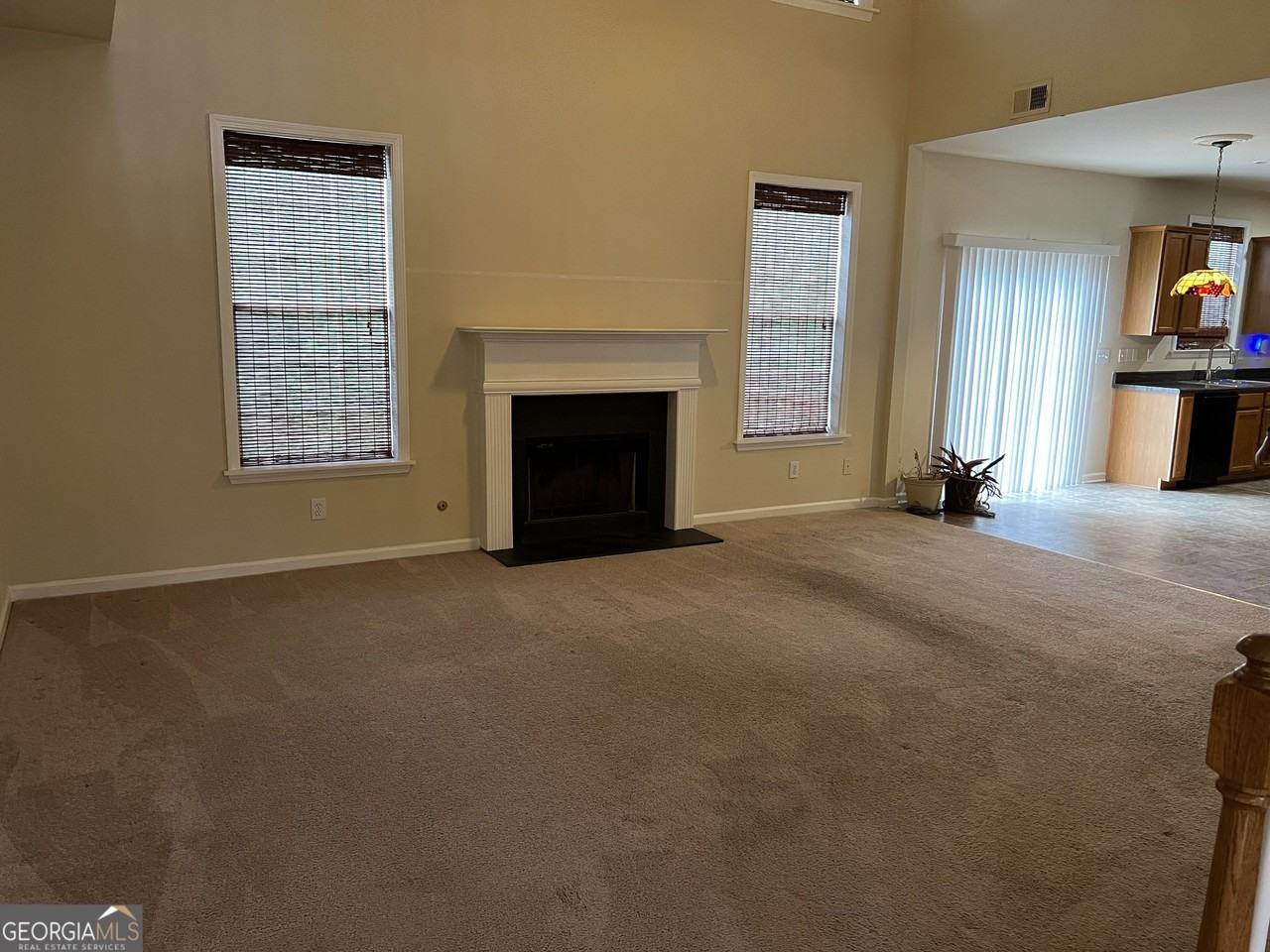 509 Merrill Ln - Photo 6 of 17