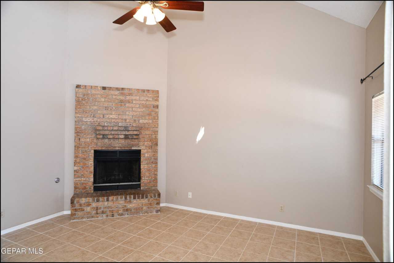 813 Knorr Pl - Photo 6 of 39